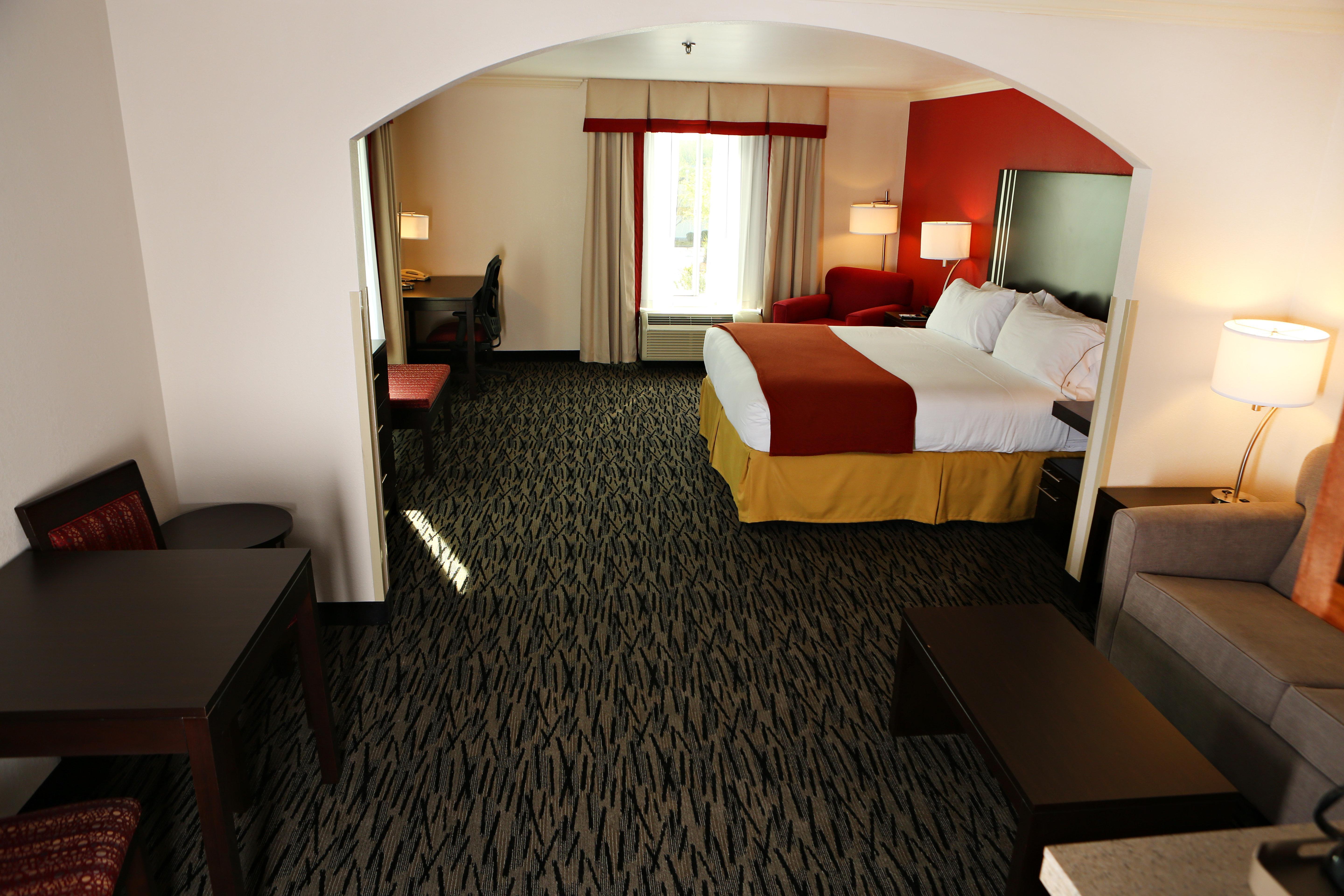 Holiday Inn Express Hotel & Suites - Sumter By Ihg Extérieur photo
