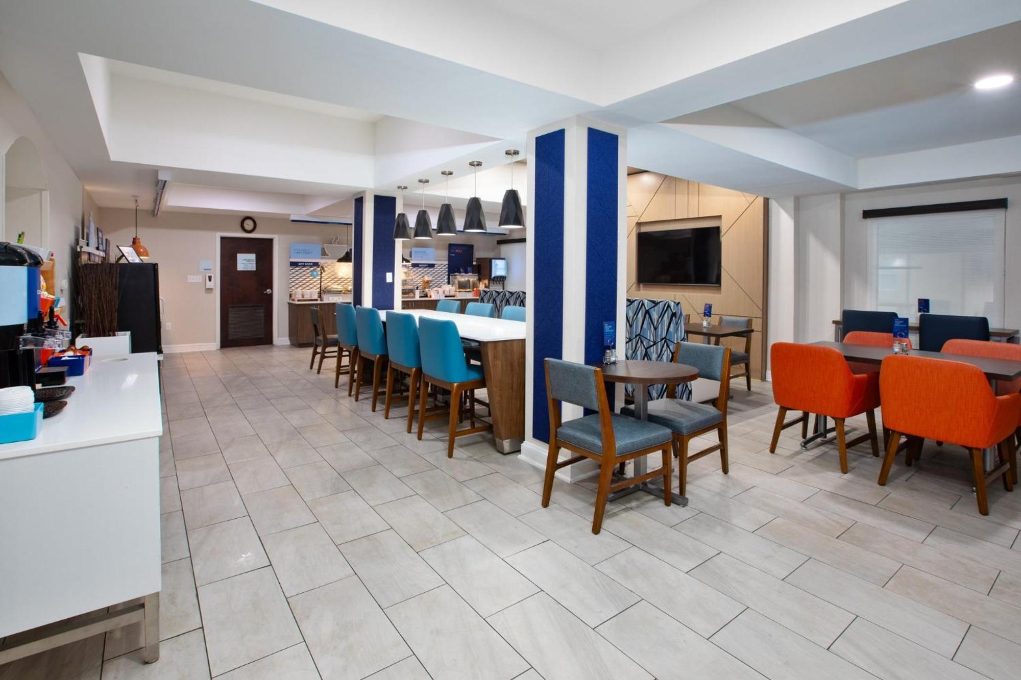 Holiday Inn Express Hotel & Suites - Sumter By Ihg Extérieur photo