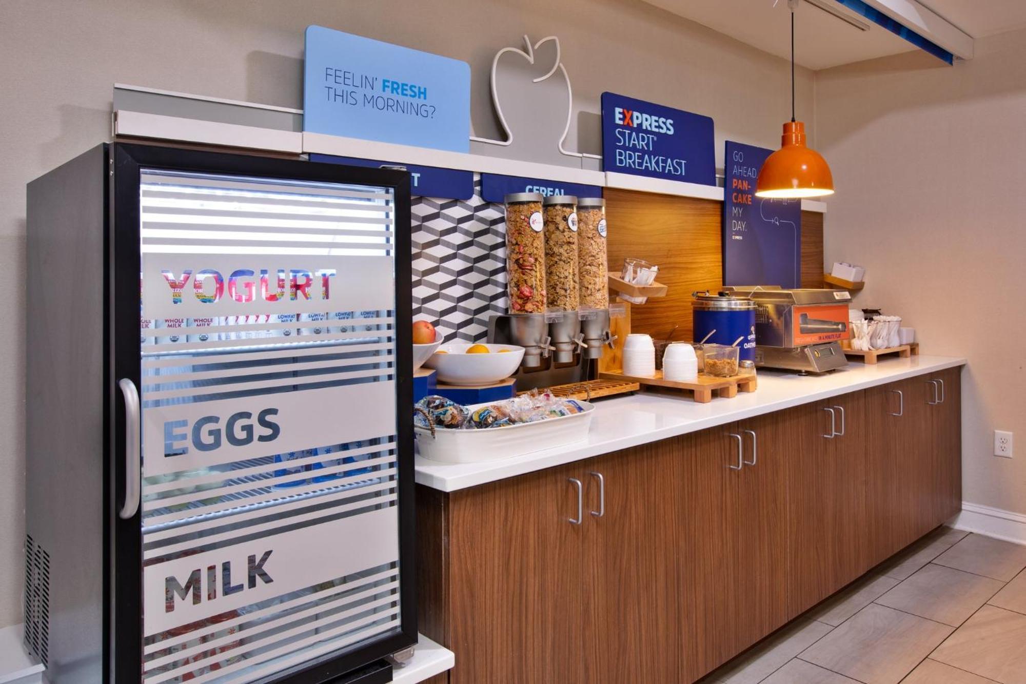 Holiday Inn Express Hotel & Suites - Sumter By Ihg Extérieur photo