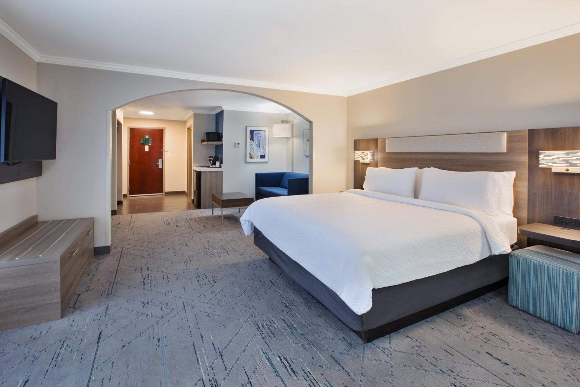 Holiday Inn Express Hotel & Suites - Sumter By Ihg Extérieur photo