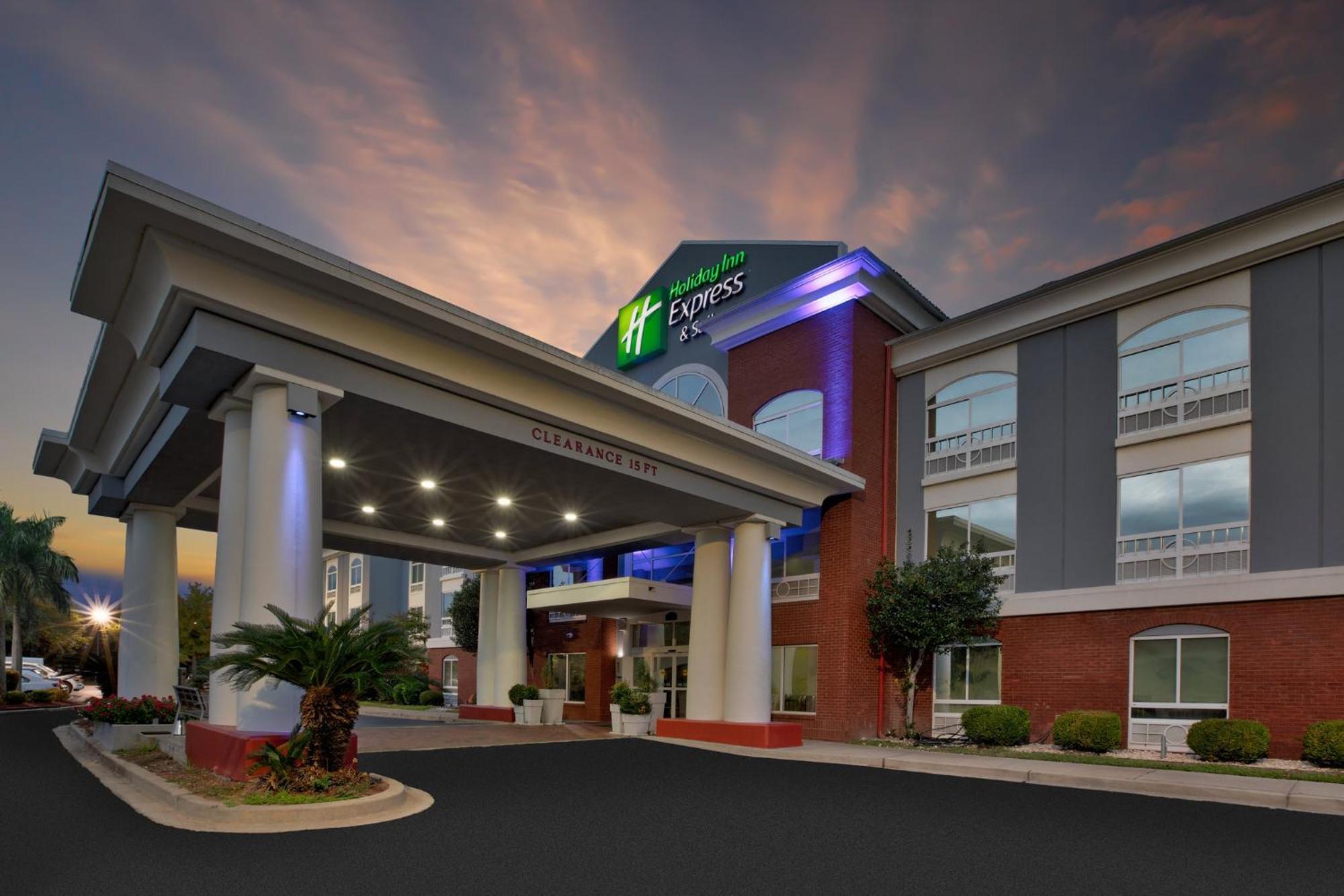 Holiday Inn Express Hotel & Suites - Sumter By Ihg Extérieur photo